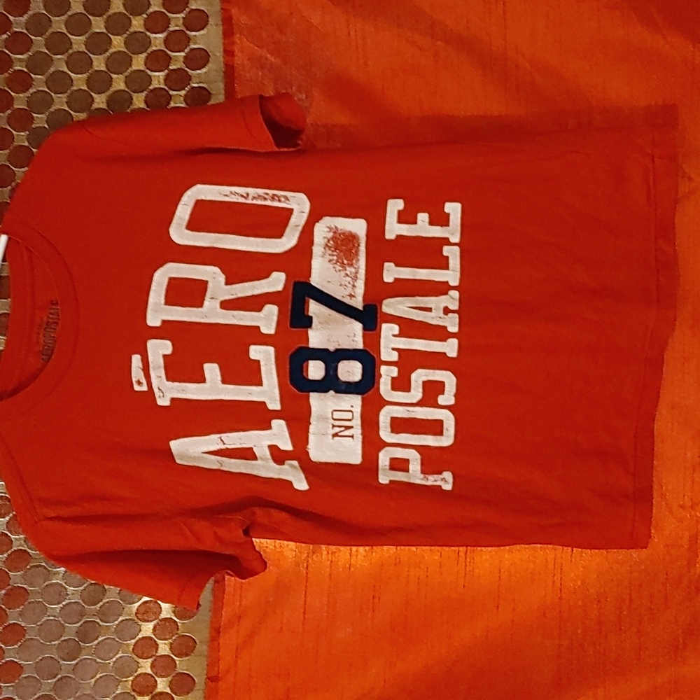 ✅Aeropostale Distressed Tshirt
